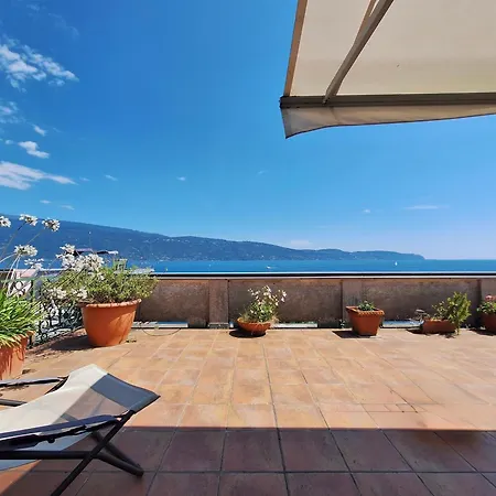 Terrazza Paradiso * غارنانو